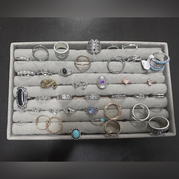 Women silvery Finger Rings Mix Style Jewelry - Picture 2 of 9